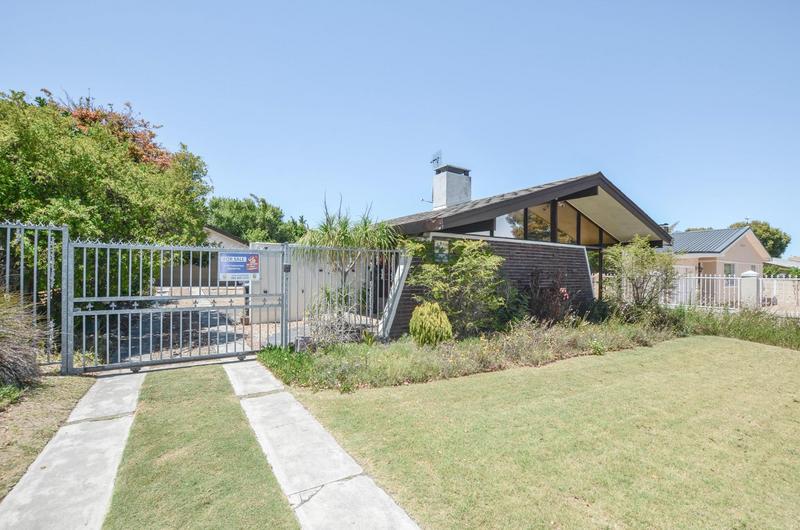 4 Bedroom Property for Sale in Parow North Western Cape